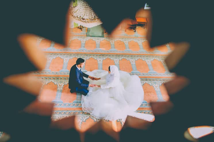 Muslim couple getting married in mosque